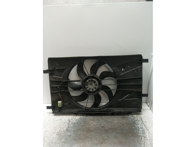 Recambio de electroventilador para opel astra j sedán 1.6 cdti (69) referencia OEM IAM 97055935 3135104038 3135104045 3135104063