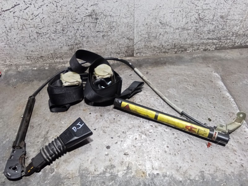 Recambio de juego cinturones delantero para opel corsa b (s93) 1.4 i (f08, f68, m68) referencia OEM IAM PRETENSOR IZQUIERDO  