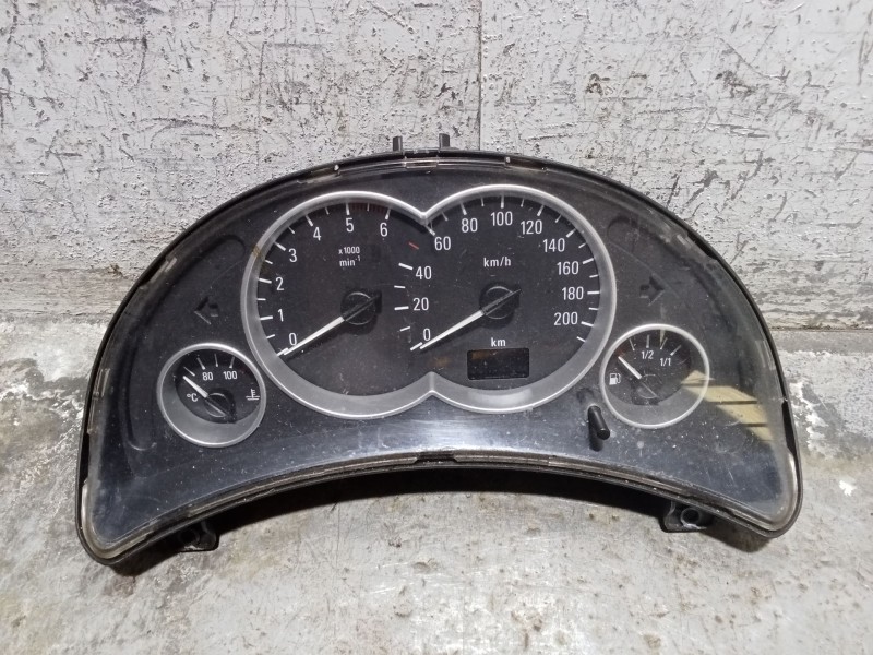 Recambio de cuadro instrumentos para opel corsa c (x01) 1.7 dti (f08, f68) referencia OEM IAM 131117943CA 110080226002 