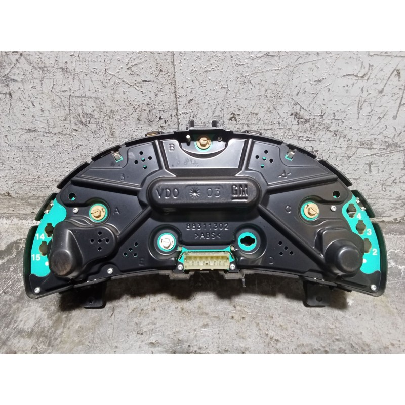 Recambio de cuadro instrumentos para opel corsa c (x01) 1.7 dti (f08, f68) referencia OEM IAM 131117943CA 110080226002 