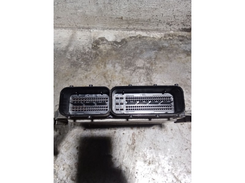 Recambio de centralita motor uce para iveco daily vi furgoneta 33s13, 35s13, 35c13 referencia OEM IAM 0281030169 5801557345 