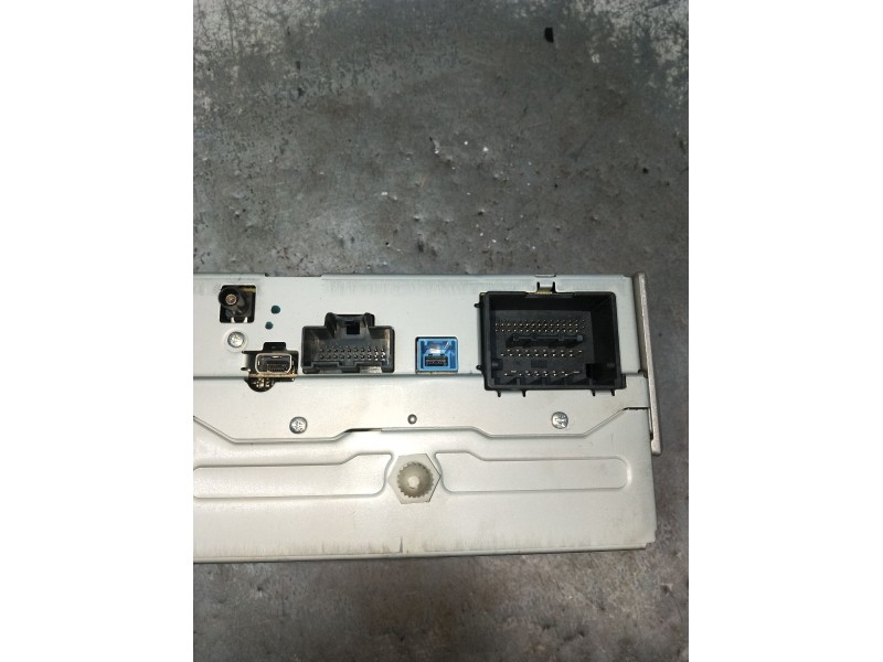 Recambio de sistema audio / radio cd para opel astra j sedán 1.6 cdti (69) referencia OEM IAM 23495140 110822 