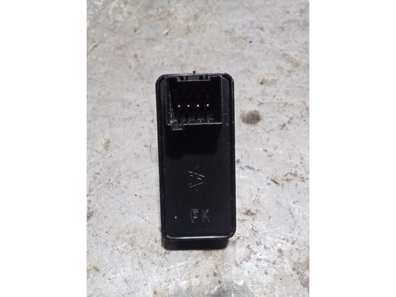 Recambio de mando elevalunas delantero derecho para iveco daily vi furgoneta 33s13, 35s13, 35c13 referencia OEM IAM   