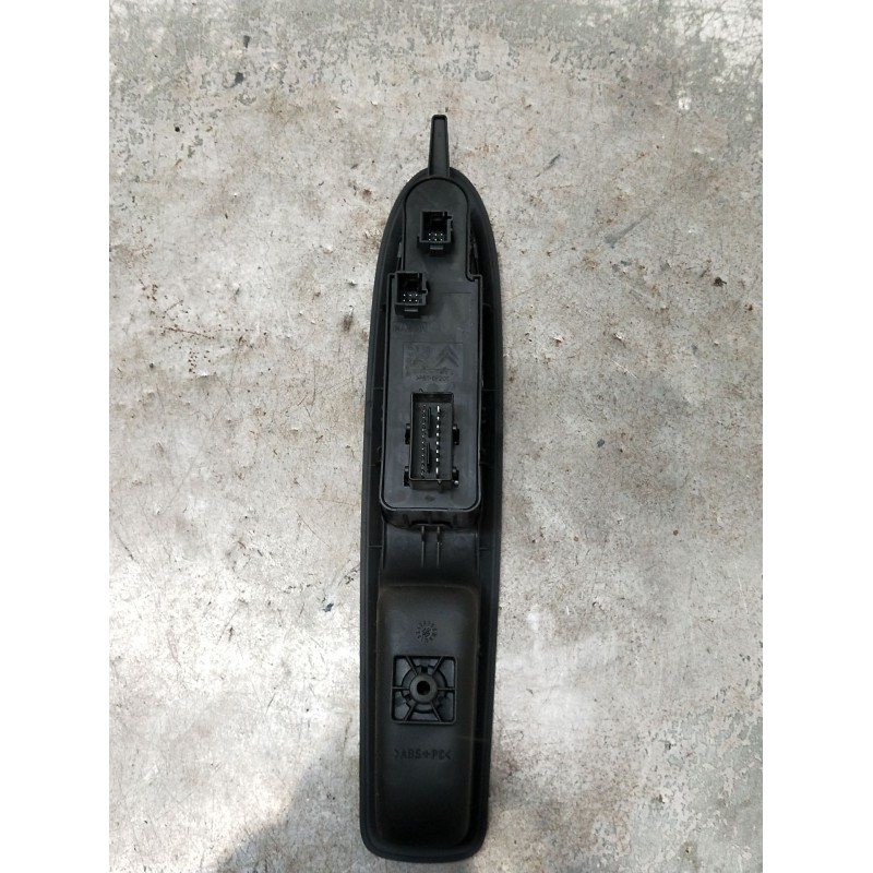 Recambio de mando elevalunas delantero izquierdo para citroën c4 i (lc_) 2.0 hdi referencia OEM IAM 96657051ZD 5P 