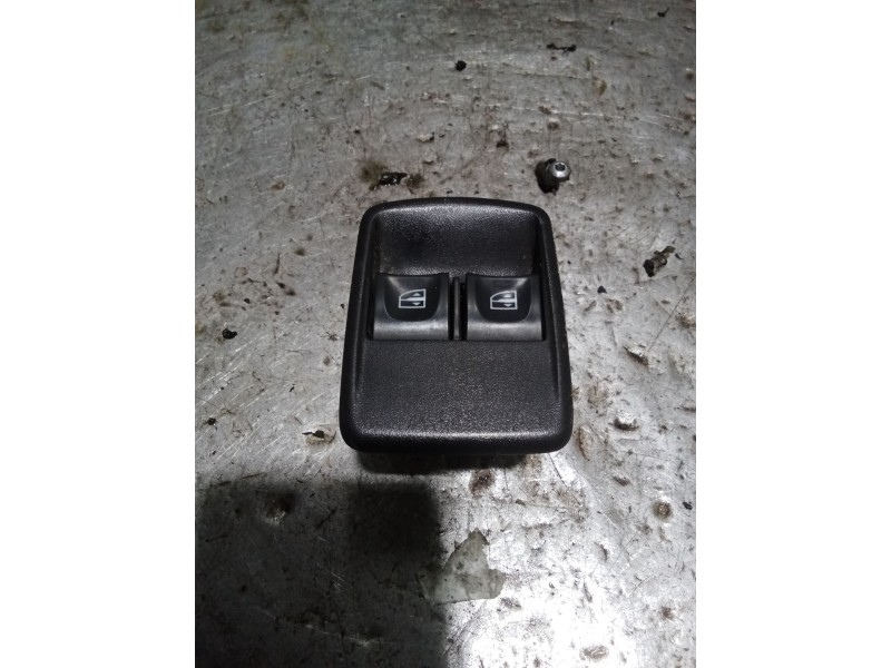 Recambio de mando elevalunas delantero izquierdo para renault kangoo referencia OEM IAM   