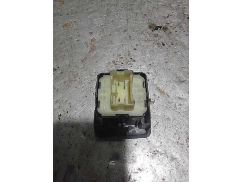 Recambio de mando elevalunas delantero izquierdo para renault kangoo referencia OEM IAM   