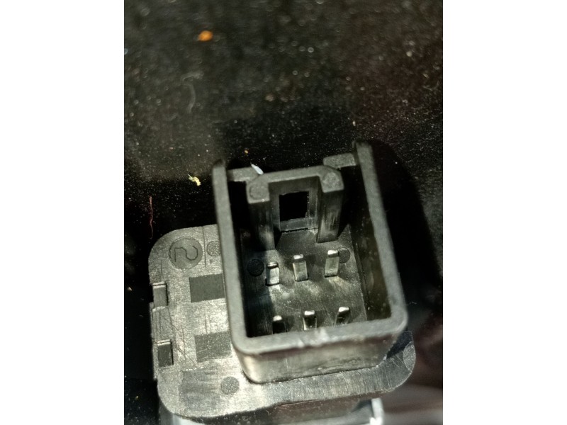 Recambio de elevalunas delantero izquierdo para mazda 3 (bk) 1.6 di turbo referencia OEM IAM BP4K5997X 5P 