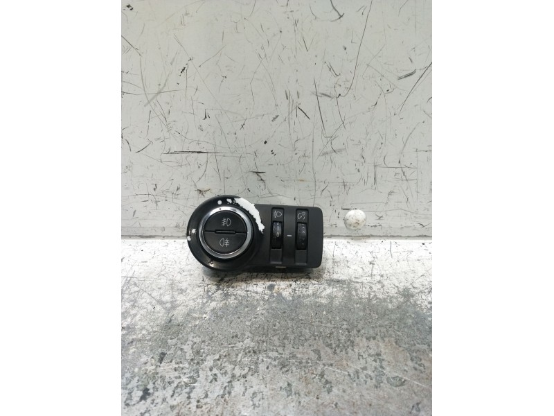 Recambio de mando luces para opel astra j sedán 1.6 cdti (69) referencia OEM IAM 13268703 281513 