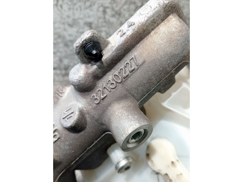 Recambio de bomba freno para volvo xc60 business plus 2wd referencia OEM IAM 32130227 32130228 