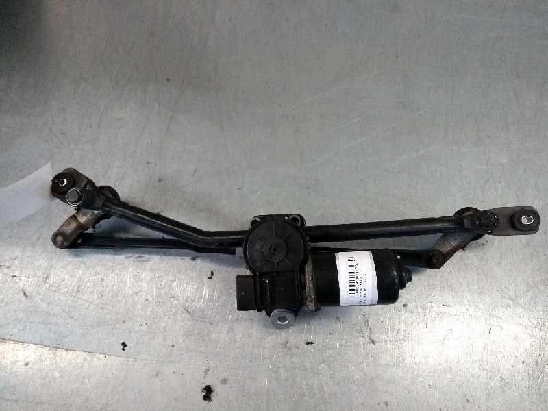Recambio de motor limpia delantero para kia cee´d 1.6 cat referencia OEM IAM   