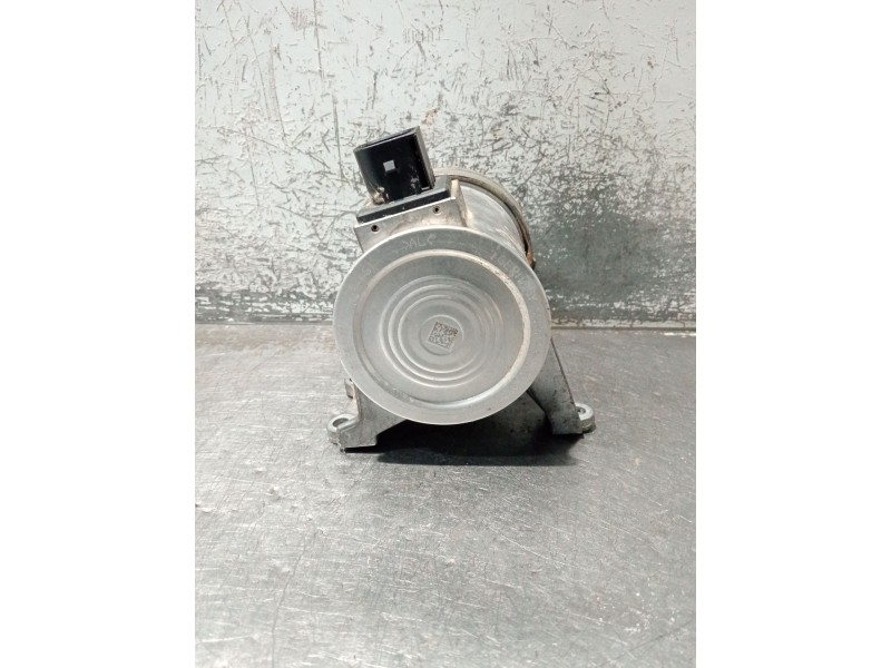 Recambio de bomba agua para volvo xc60 business plus 2wd referencia OEM IAM 31368715  