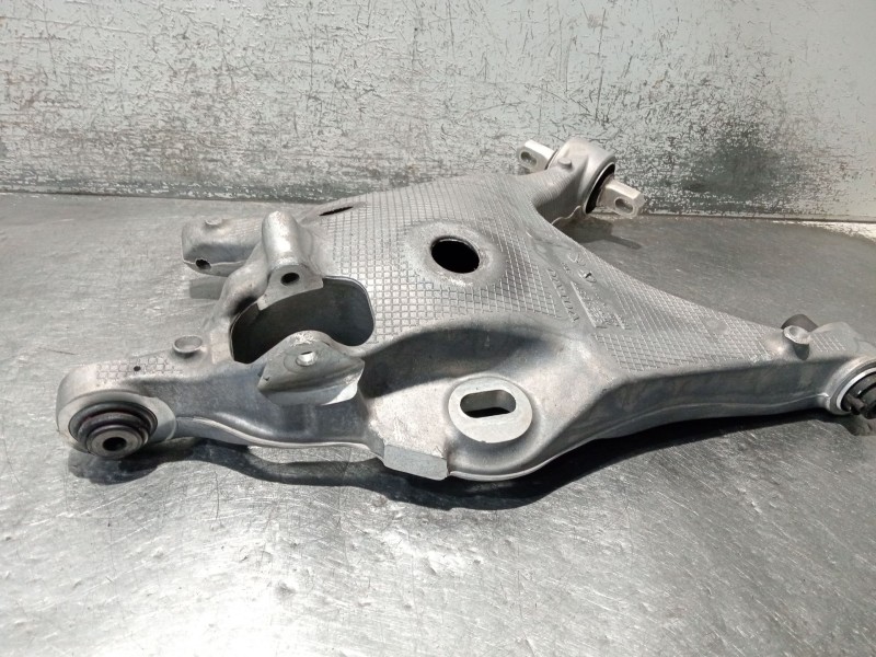 Recambio de brazo suspension inferior trasero derecho para volvo xc60 business plus 2wd referencia OEM IAM 32246511  