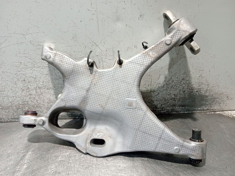 Recambio de brazo suspension inferior trasero izquierdo para volvo xc60 business plus 2wd referencia OEM IAM 32246510  