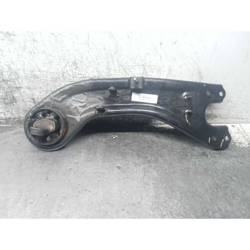 Recambio de brazo suspension superior trasero izquierdo para kia sportage iii (sl) 1.6 gdi referencia OEM IAM 552702S850  