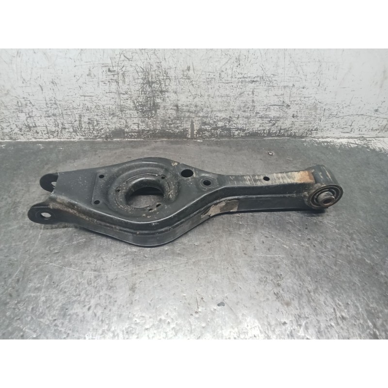 Recambio de brazo suspension inferior trasero izquierdo para kia sportage iii (sl) 1.6 gdi referencia OEM IAM 552203U800  
