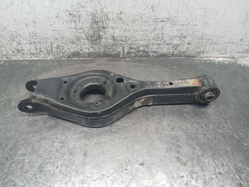Recambio de brazo suspension inferior trasero izquierdo para kia sportage iii (sl) 1.6 gdi referencia OEM IAM 552203U800  