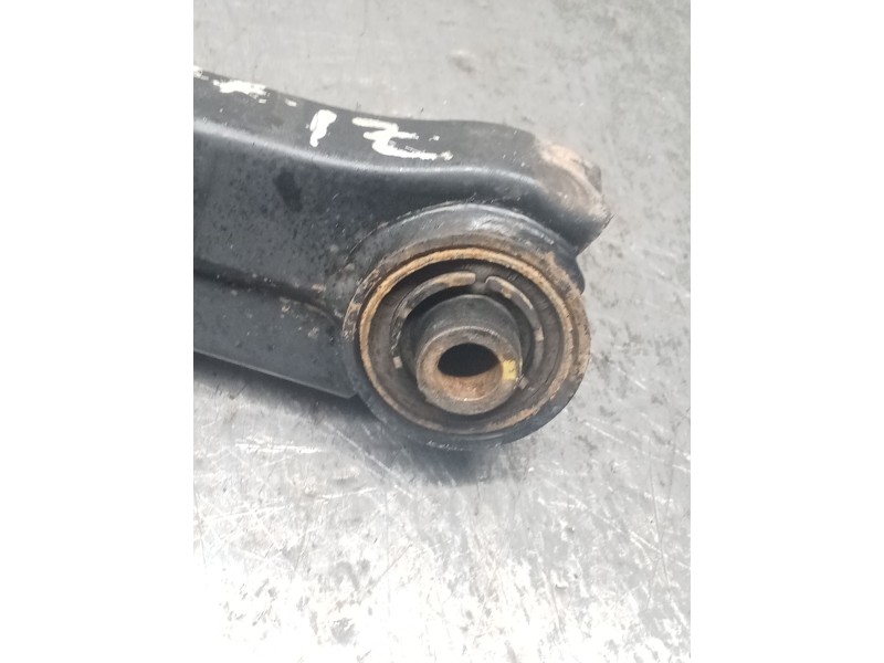 Recambio de brazo suspension inferior trasero izquierdo para kia sportage iii (sl) 1.6 gdi referencia OEM IAM 552203U800  