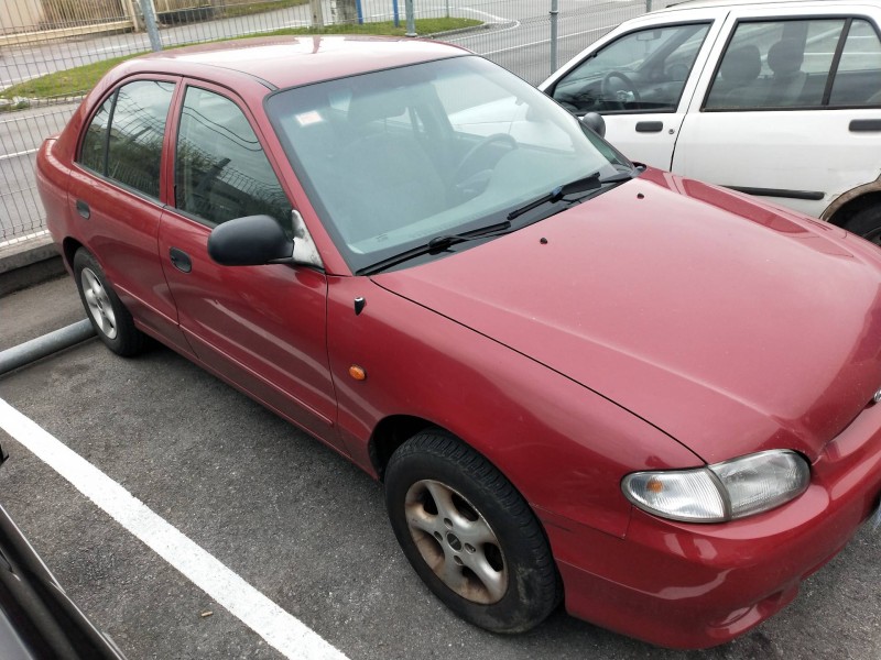 hyundai accent (x3) del año 1998