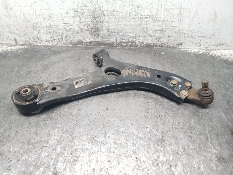 Recambio de brazo suspension inferior delantero derecho para kia sportage iii (sl) 1.6 gdi referencia OEM IAM   