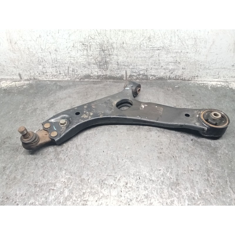 Recambio de brazo suspension inferior delantero izquierdo para kia sportage iii (sl) 1.6 gdi referencia OEM IAM   