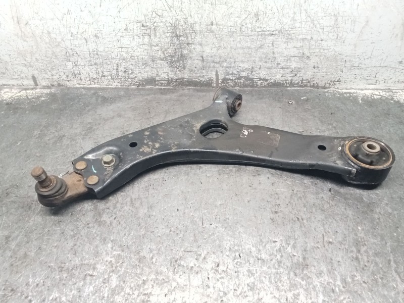 Recambio de brazo suspension inferior delantero izquierdo para kia sportage iii (sl) 1.6 gdi referencia OEM IAM   