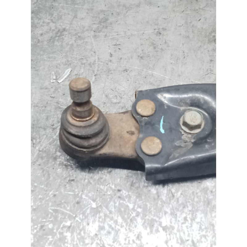 Recambio de brazo suspension inferior delantero izquierdo para kia sportage iii (sl) 1.6 gdi referencia OEM IAM   