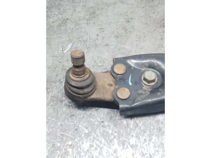 Recambio de brazo suspension inferior delantero izquierdo para kia sportage iii (sl) 1.6 gdi referencia OEM IAM   