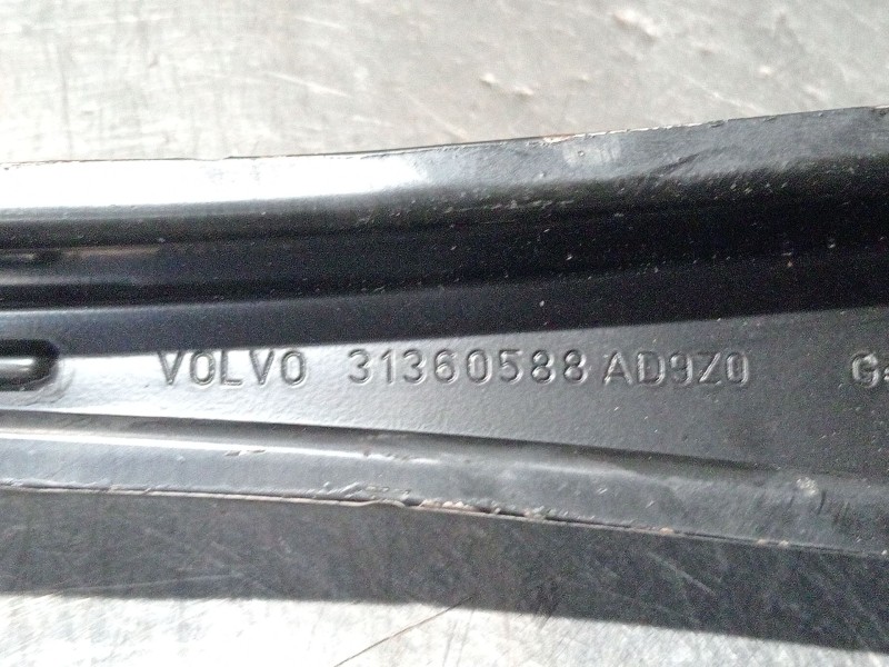 Recambio de brazo suspension inferior trasero derecho para volvo xc60 business plus 2wd referencia OEM IAM 31360588  