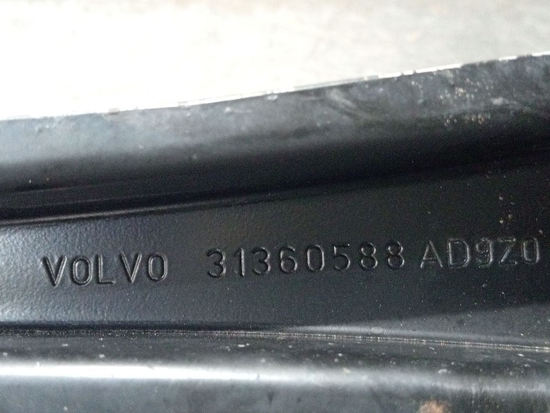 Recambio de brazo suspension inferior trasero izquierdo para volvo xc60 business plus 2wd referencia OEM IAM 31360588  