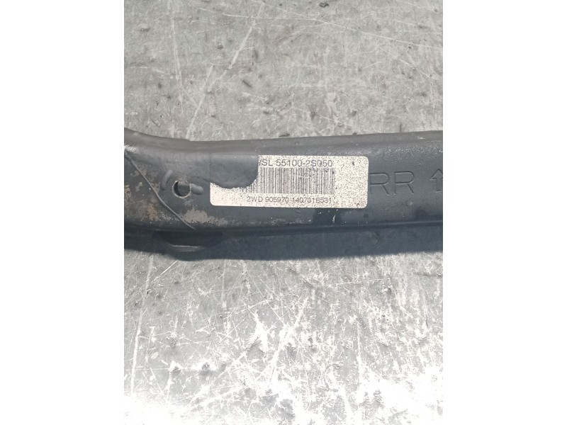 Recambio de brazo suspension inferior trasero derecho para kia sportage iii (sl) 1.6 gdi referencia OEM IAM 551002S050  