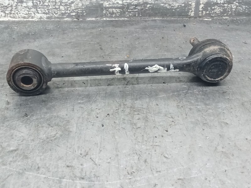 Recambio de brazo suspension superior trasero izquierdo para kia sportage iii (sl) 1.6 gdi referencia OEM IAM   