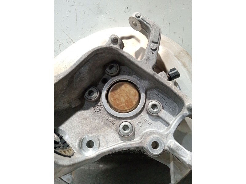 Recambio de mangueta trasera izquierda para volvo xc60 business plus 2wd referencia OEM IAM 31658319 32217286 