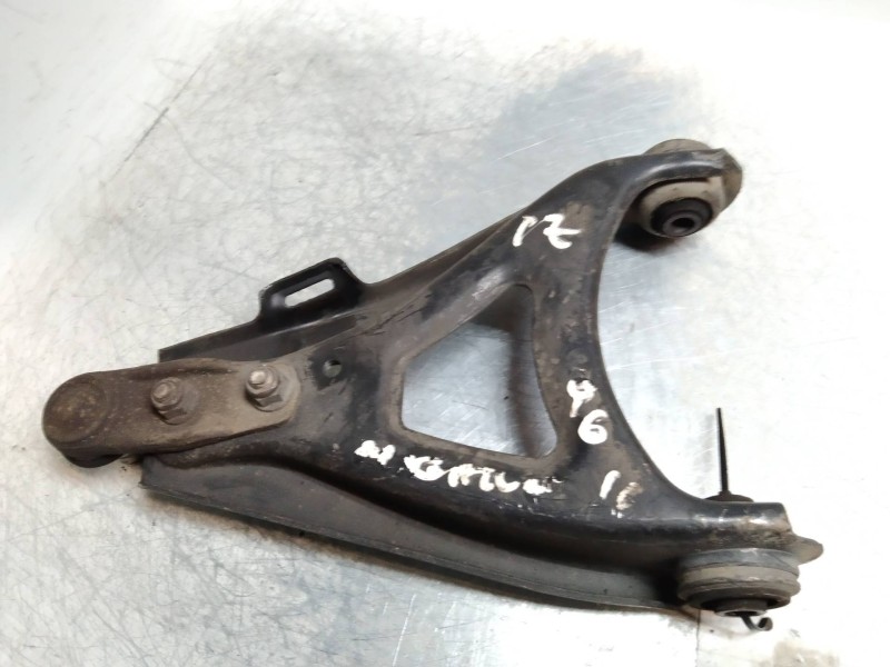 Recambio de brazo suspension inferior delantero izquierdo para renault megane i coach/coupe (da0) 1.6 referencia OEM IAM   