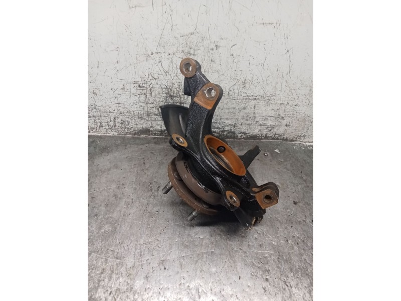 Recambio de mangueta delantera derecha para kia sportage iii (sl) 1.6 gdi referencia OEM IAM 2Y500  