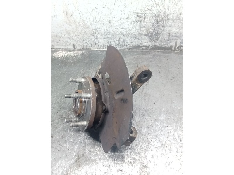 Recambio de mangueta delantera izquierda para kia sportage iii (sl) 1.6 gdi referencia OEM IAM 2Y500  