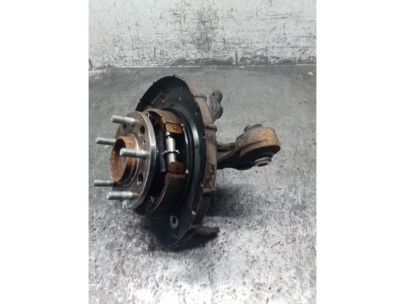 Recambio de mangueta trasera derecha para kia sportage iii (sl) 1.6 gdi referencia OEM IAM 3U800  