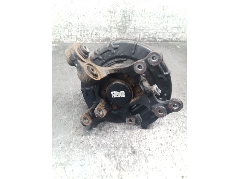 Recambio de mangueta trasera derecha para kia sportage iii (sl) 1.6 gdi referencia OEM IAM 3U800  