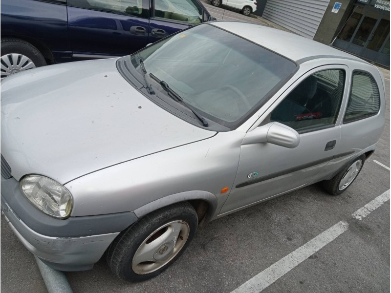 opel corsa b del año 1998