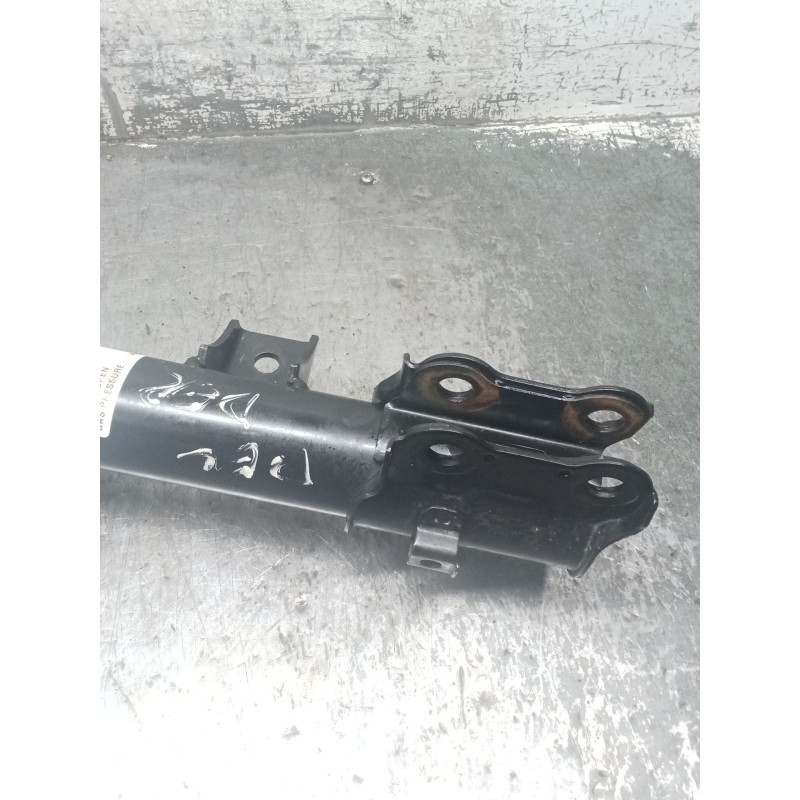 Recambio de amortiguador delantero derecho para kia sportage iii (sl) 1.6 gdi referencia OEM IAM   
