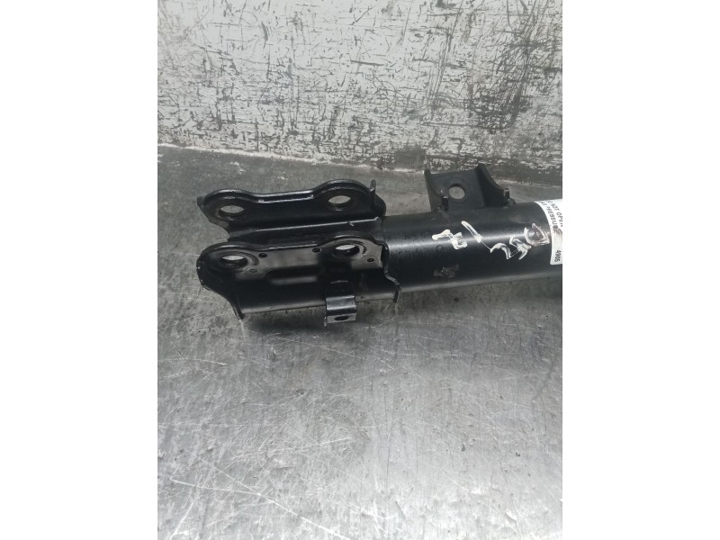 Recambio de amortiguador delantero izquierdo para kia sportage iii (sl) 1.6 gdi referencia OEM IAM   