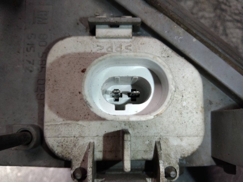 Recambio de faro antiniebla izquierdo para opel vectra b berlina comfort referencia OEM IAM 90585029  