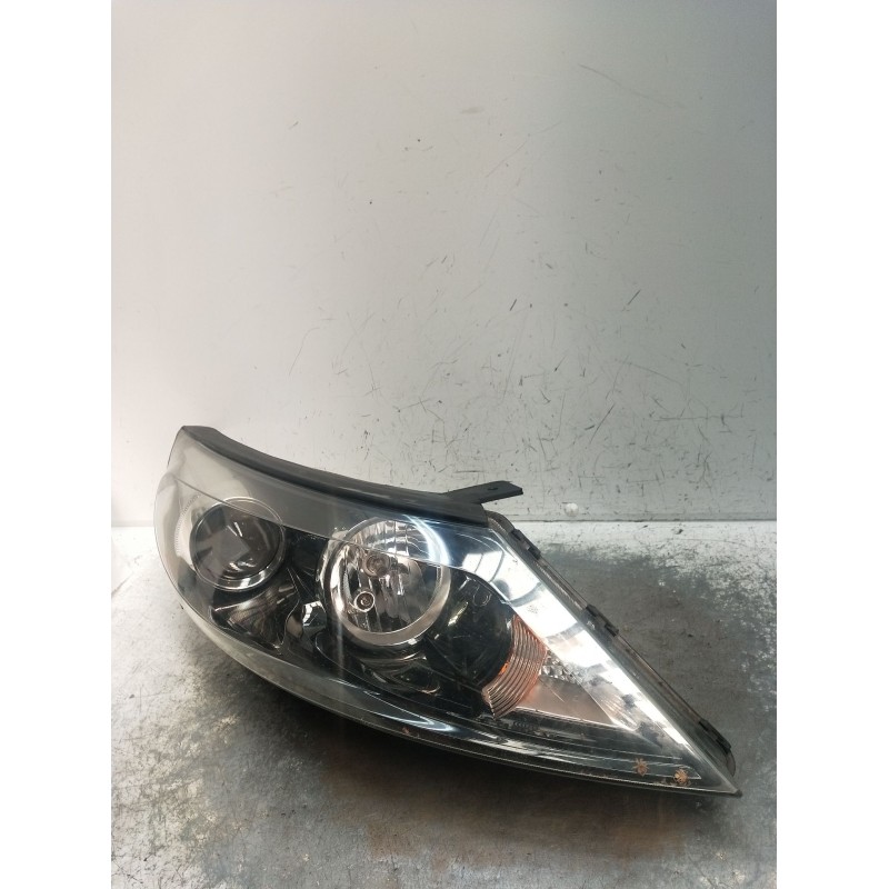 Recambio de faro derecho para kia sportage iii (sl) 1.6 gdi referencia OEM IAM 921023U210  