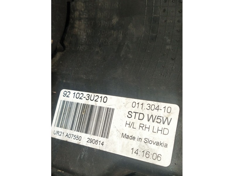 Recambio de faro derecho para kia sportage iii (sl) 1.6 gdi referencia OEM IAM 921023U210  