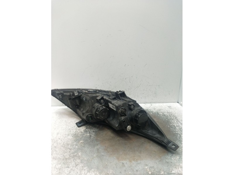 Recambio de faro izquierdo para kia sportage iii (sl) 1.6 gdi referencia OEM IAM 921013U210  