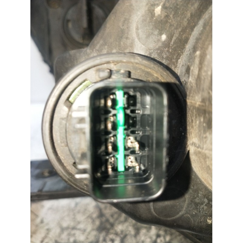 Recambio de faro izquierdo para kia sportage iii (sl) 1.6 gdi referencia OEM IAM 921013U210  