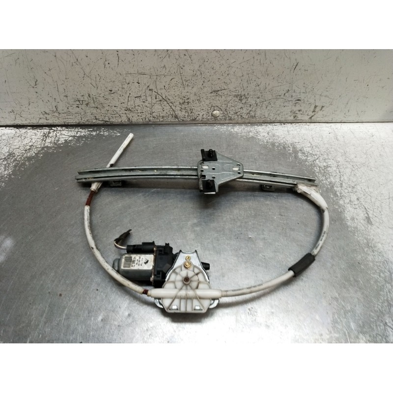 Recambio de elevalunas trasero derecho para renault megane i (ba0/1_) 1.9 dci (ba05, ba1f) referencia OEM IAM 400686T2 5P 