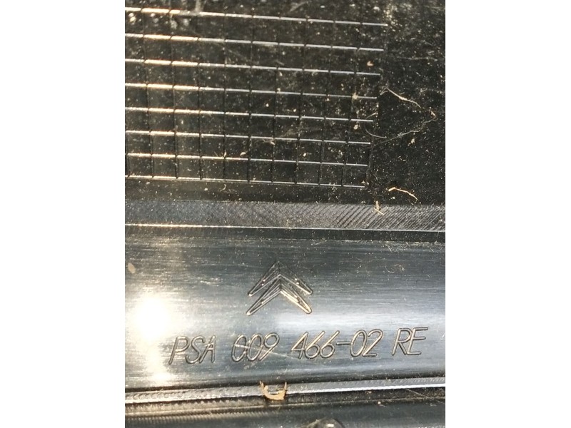 Recambio de piloto trasero derecho para citroën c4 grand picasso i (ua_) 1.6 hdi referencia OEM IAM 00946602RE  