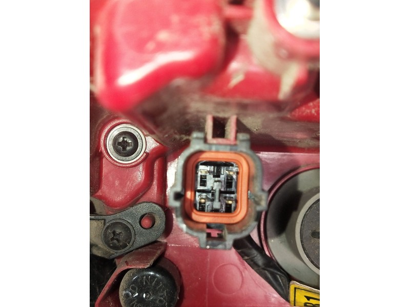 Recambio de piloto trasero izquierdo para kia sportage iii (sl) 1.6 gdi referencia OEM IAM 954013W510  