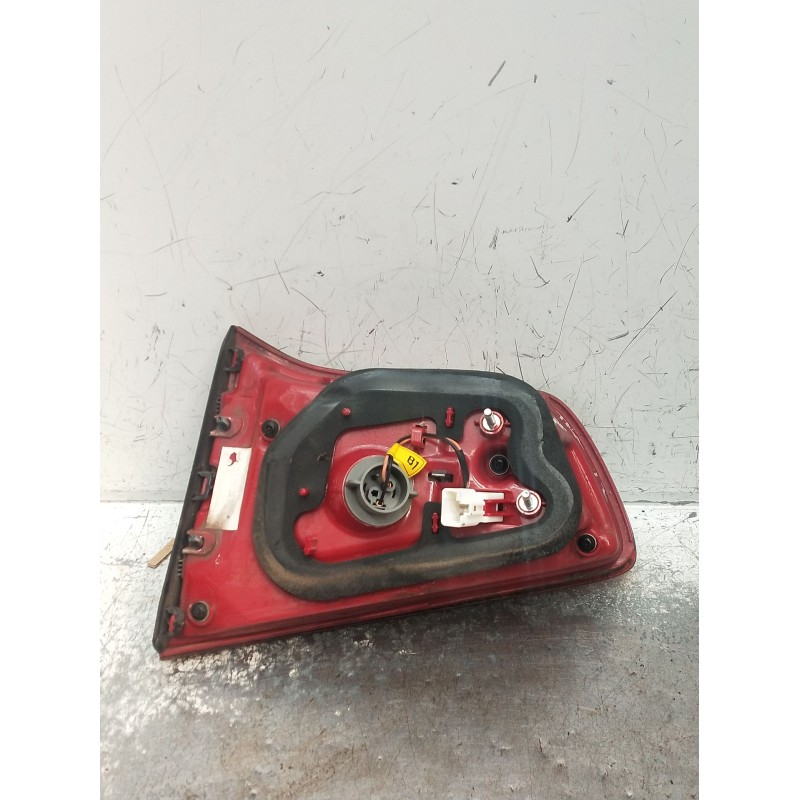 Recambio de piloto trasero izquierdo interior para kia sportage iii (sl) 1.6 gdi referencia OEM IAM   