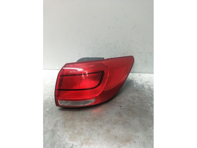 Recambio de piloto trasero derecho para kia sportage iii (sl) 1.6 gdi referencia OEM IAM 924023W510  